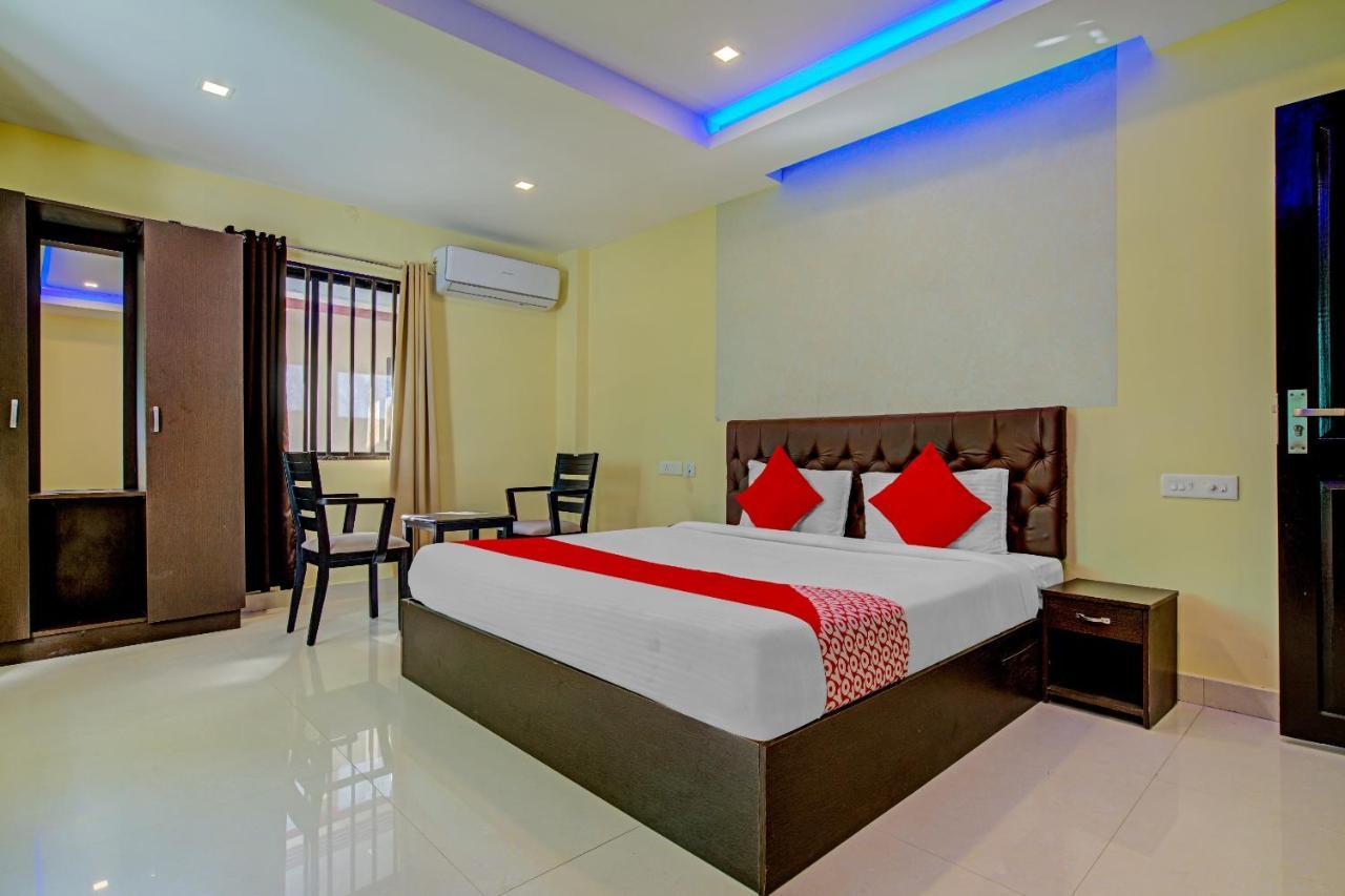 Oyo Flagship 77876 Amigo Suites Коччи Экстерьер фото